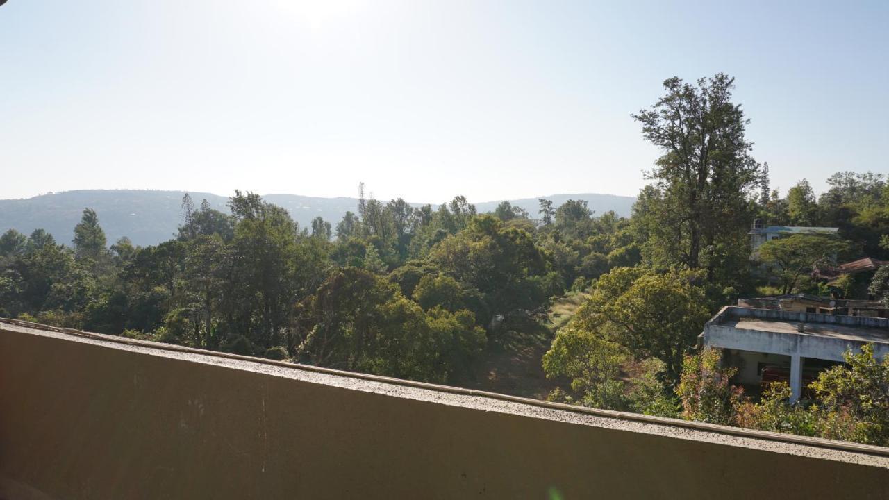 The Paramount Hotel, Panchgani Mahabaleshwar Exterior photo