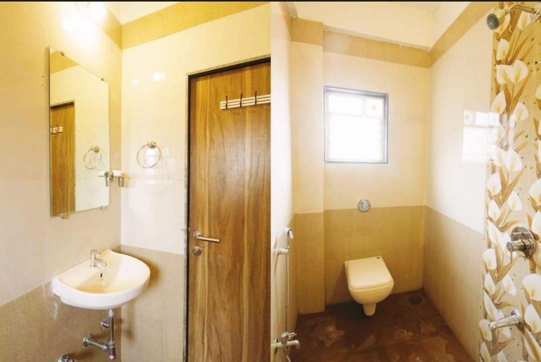 The Paramount Hotel, Panchgani Mahabaleshwar Exterior photo