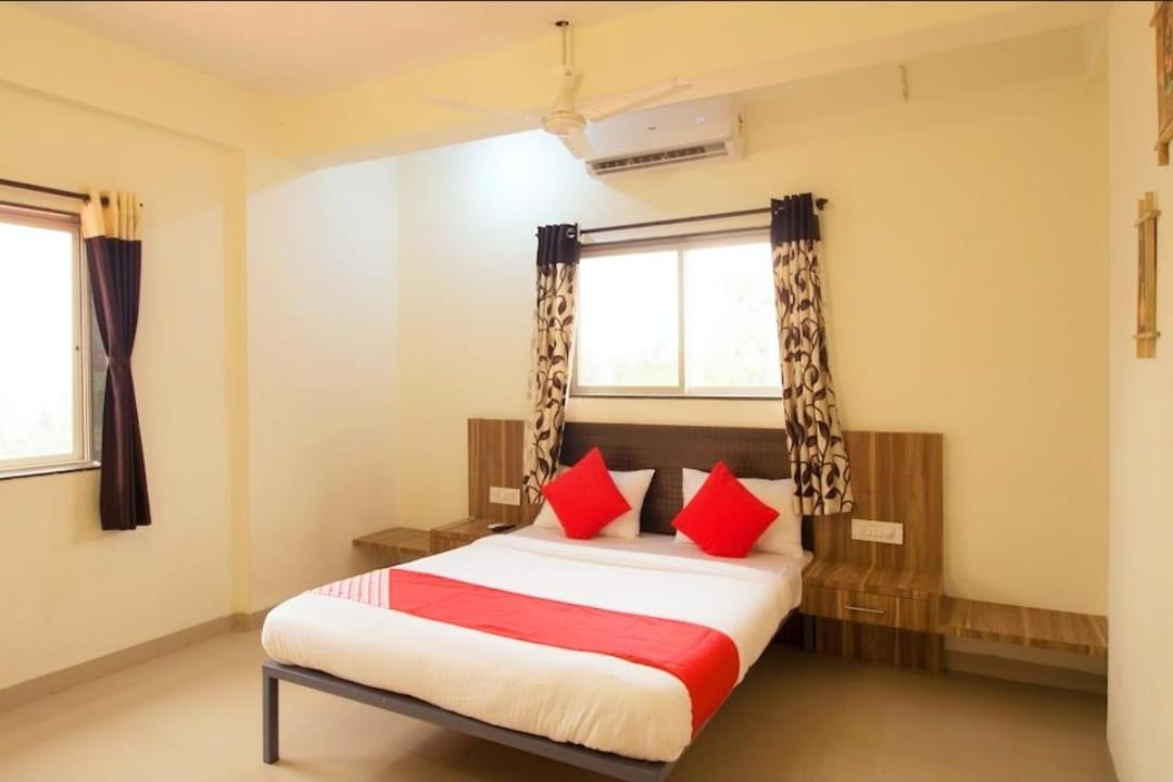 The Paramount Hotel, Panchgani Mahabaleshwar Exterior photo