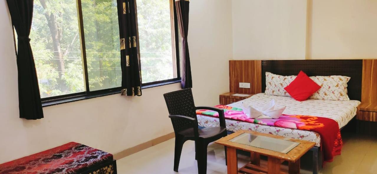 The Paramount Hotel, Panchgani Mahabaleshwar Exterior photo